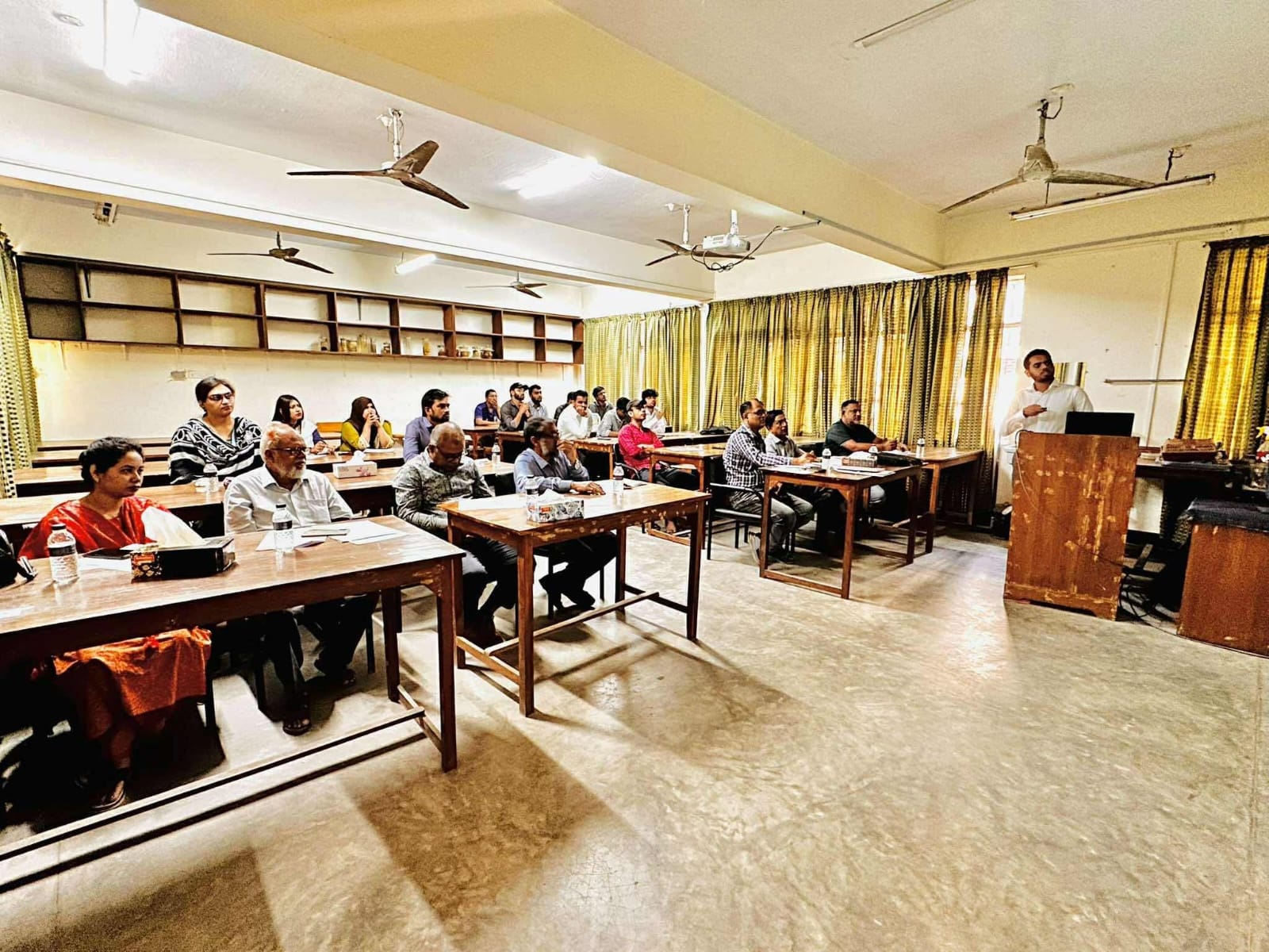 The thesis defense for MS students (January-June 2024 semester) was held in the departmental lab on November 12, 2025